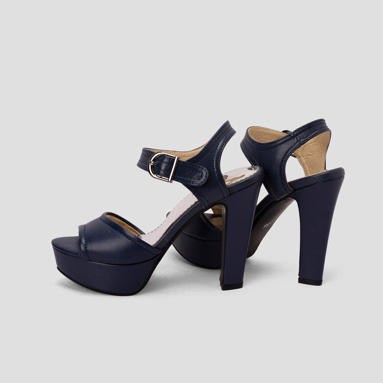 Chic Orthopedic Sandals with Unique Design