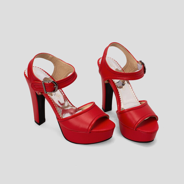 Chic Orthopedic Sandals with Unique Design