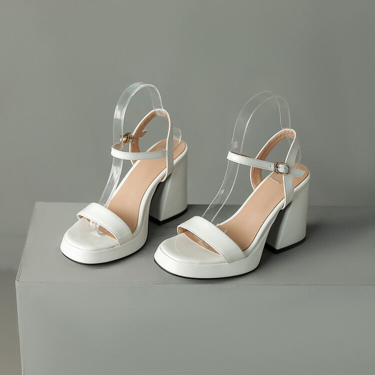 Chic Orthopedic Sandals with Unique Design
