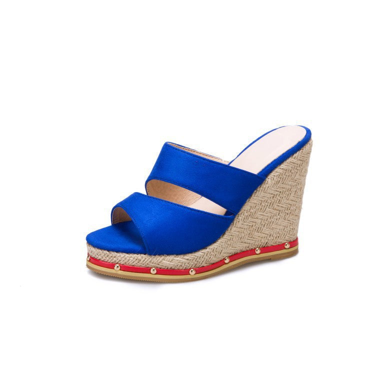 Graceful Orthopedic Sandals for Modern Look