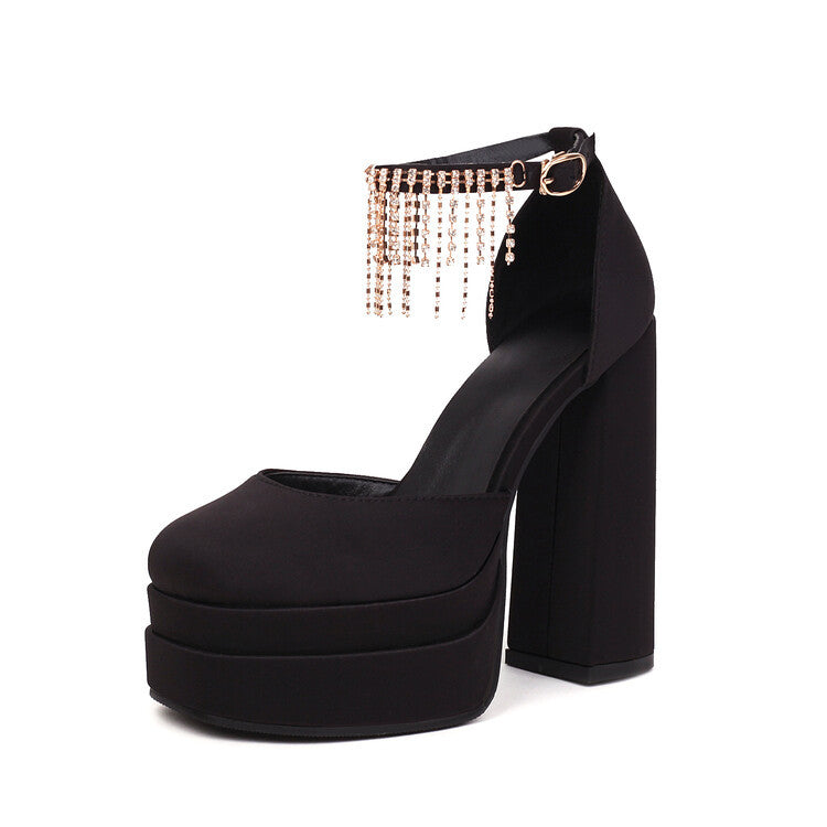 Graceful Orthopedic Sandals for Modern Look