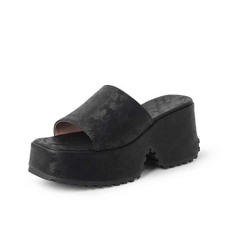 Graceful Orthopedic Sandals for Modern Look