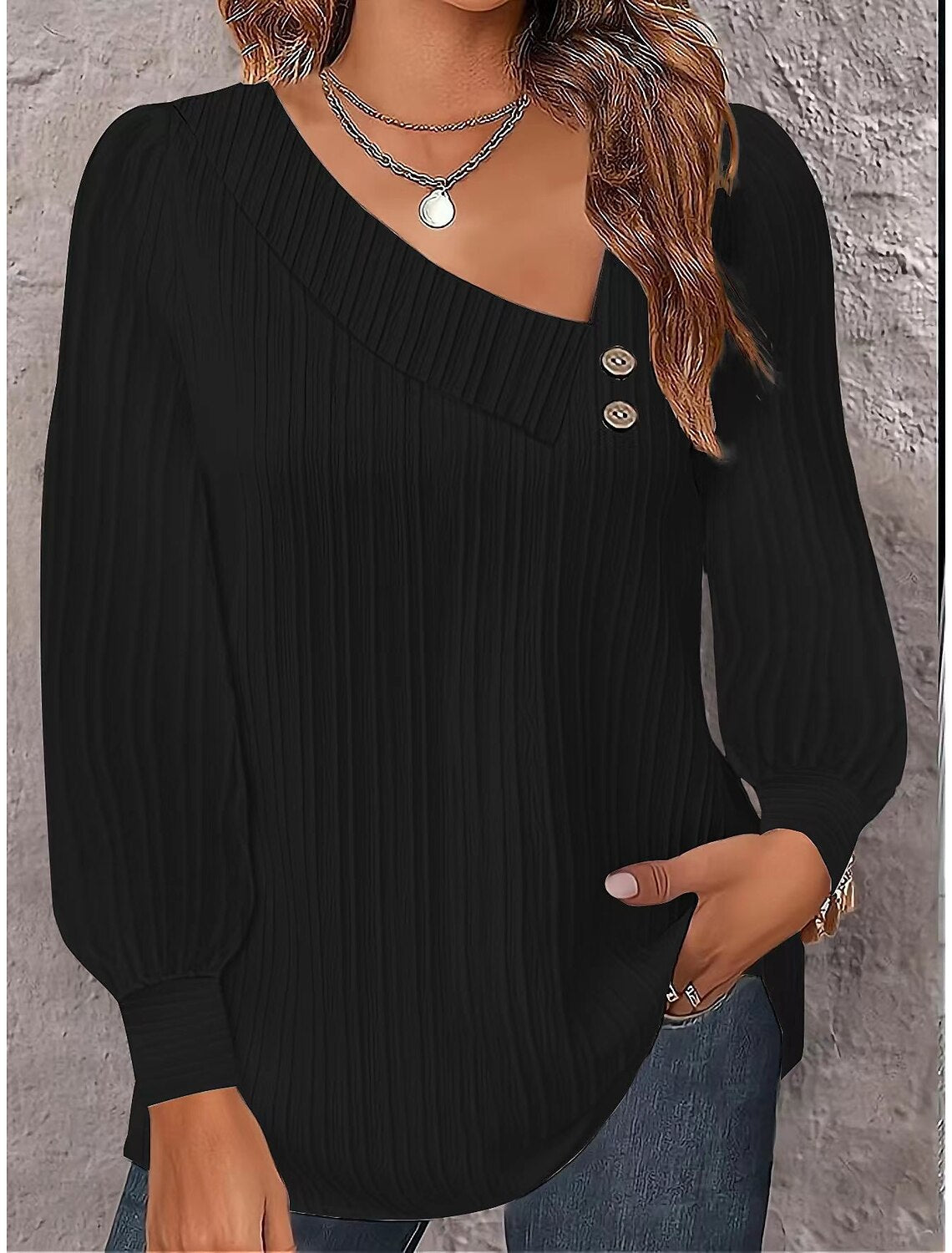 Sophisticated Blouse with a Clean Classic Look