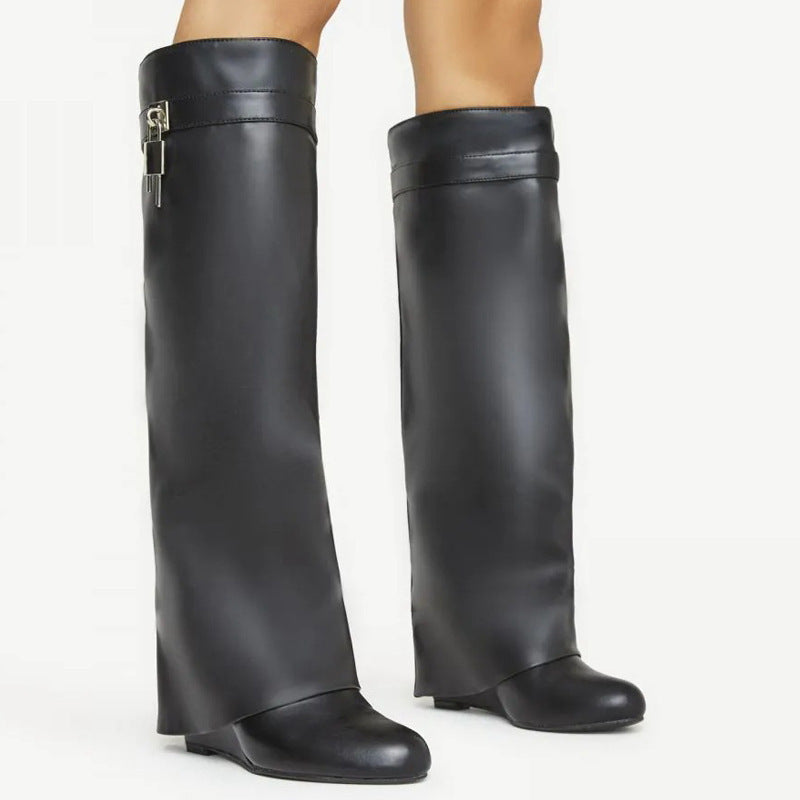 Graceful Orthopedic Boots for Modern Look