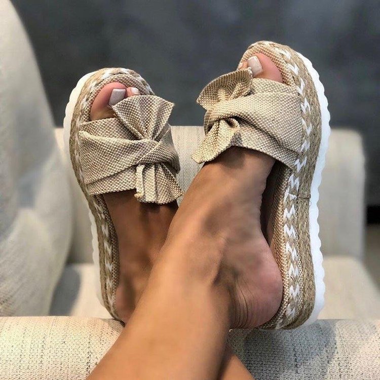 Chic Orthopedic Sandals with Unique Design