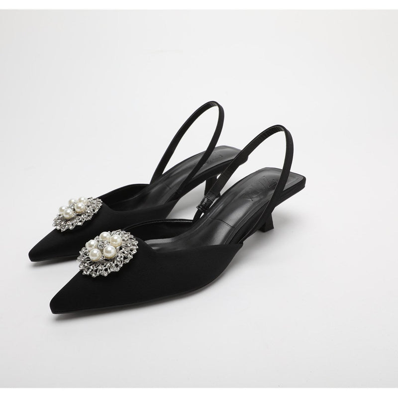Graceful Orthopedic Sandals for Modern Look