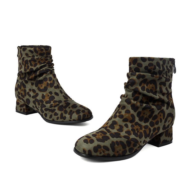 Graceful Orthopedic Boots for Modern Look