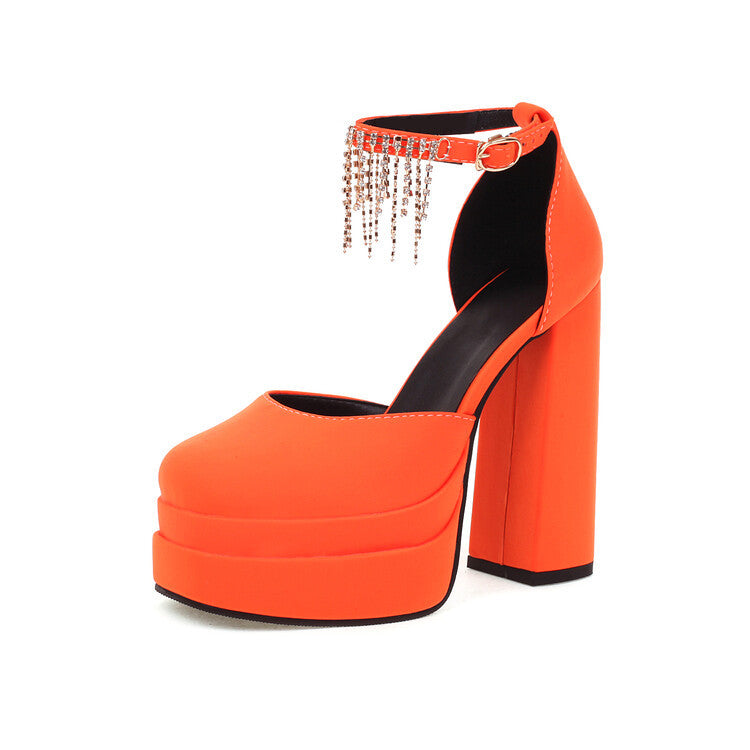 Graceful Orthopedic Sandals for Modern Look