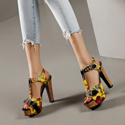 Chic Orthopedic Sandals with Unique Design