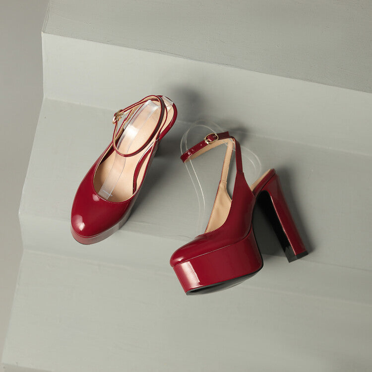 Chic Orthopedic Sandals with Unique Design