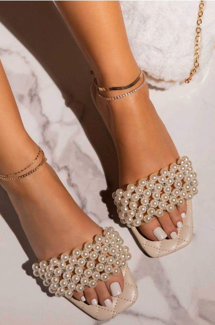 Chic Orthopedic Sandals with Unique Design