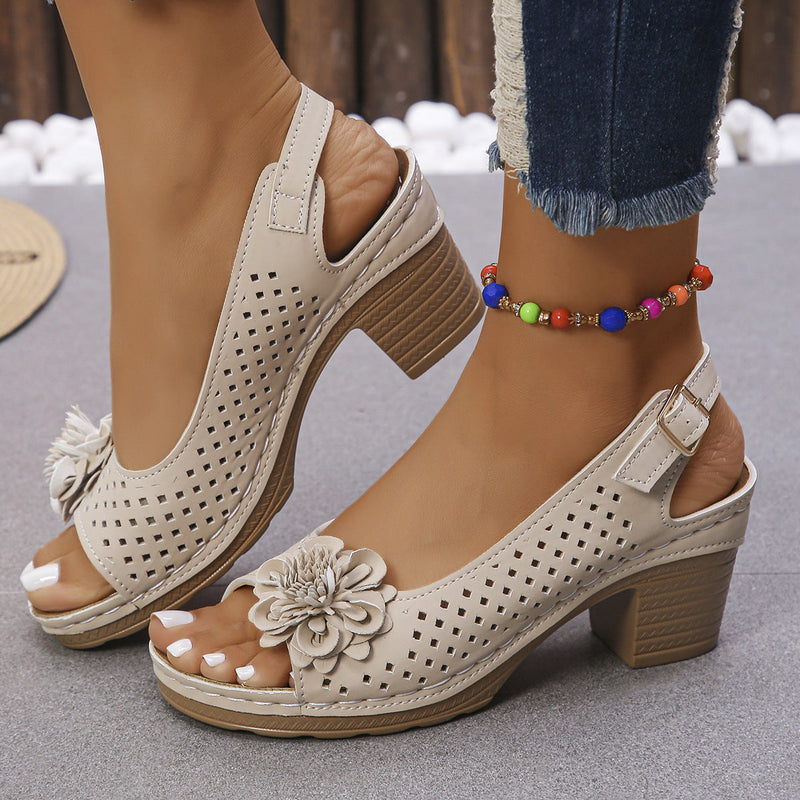 Chic Orthopedic Sandals with Unique Design