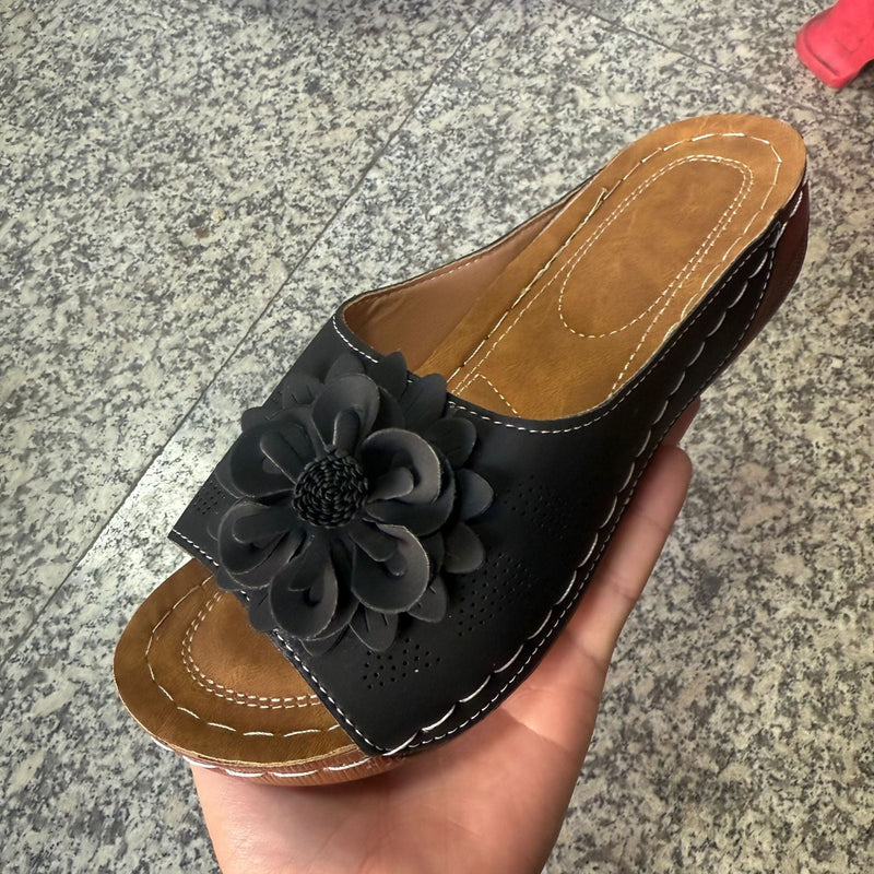 Chic Orthopedic Sandals with Unique Design