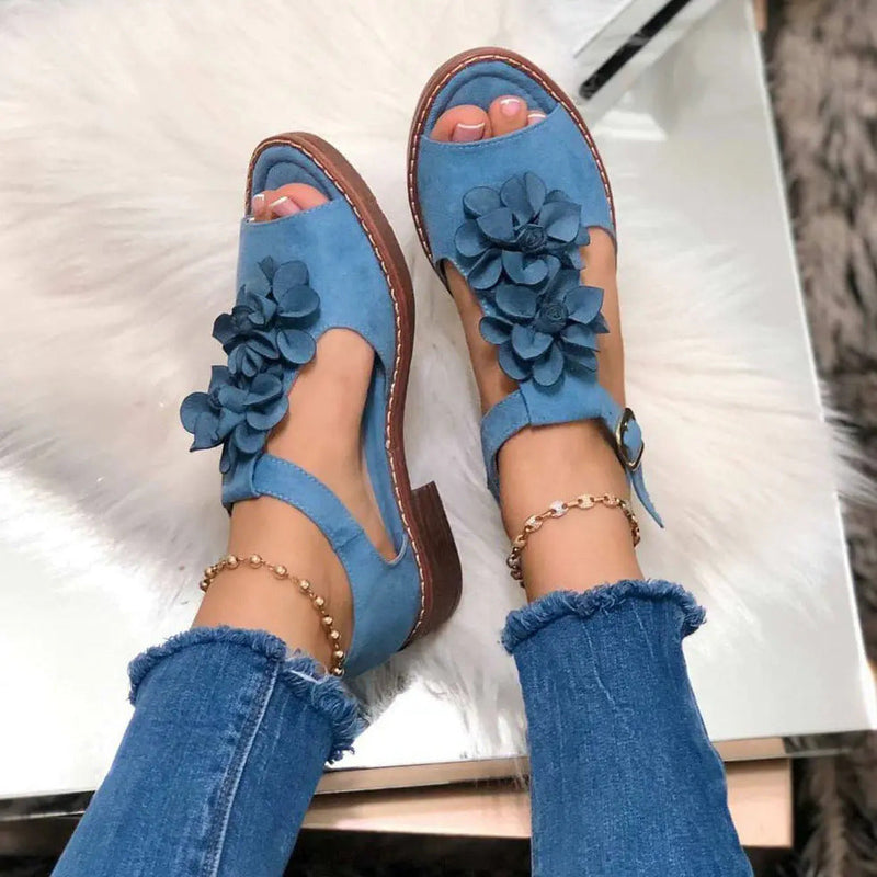 Chic Orthopedic Sandals with Unique Design