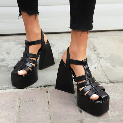 Graceful Orthopedic Sandals for Modern Look