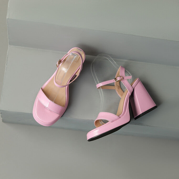 Chic Orthopedic Sandals with Unique Design