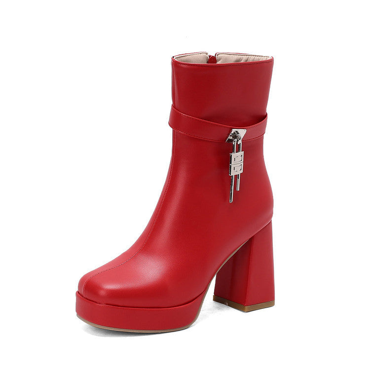 Chic Orthopedic Boots with Unique Design