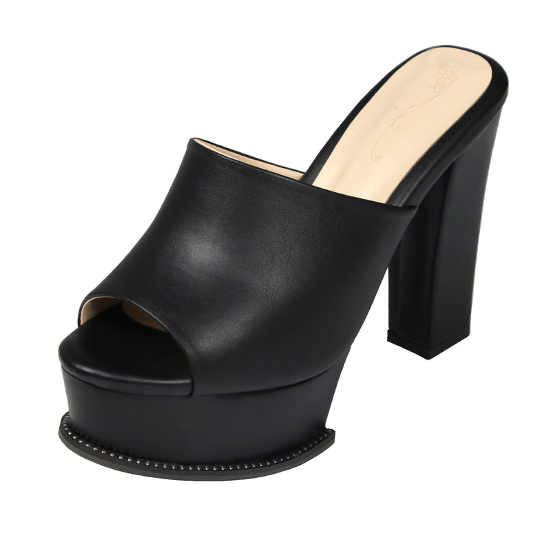 Chic Orthopedic Sandals with Unique Design
