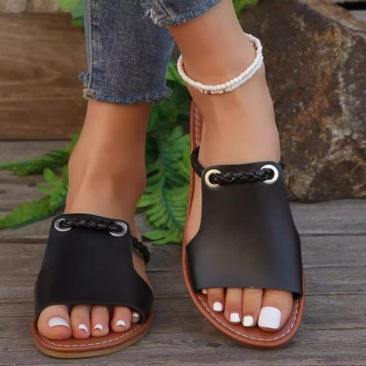 Graceful Orthopedic Sandals for Modern Look