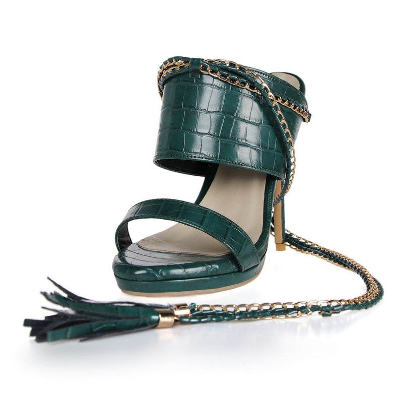 Graceful Orthopedic Sandals for Modern Look