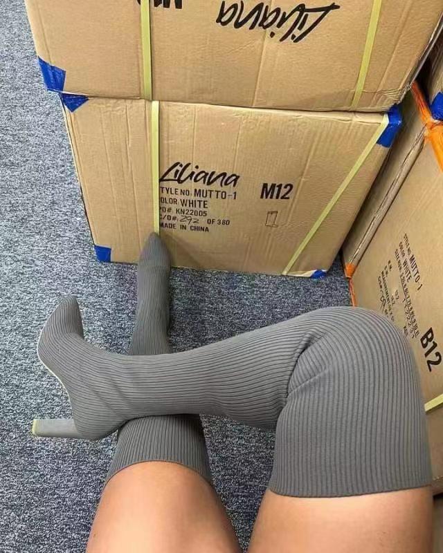 Graceful Orthopedic Boots for Modern Look