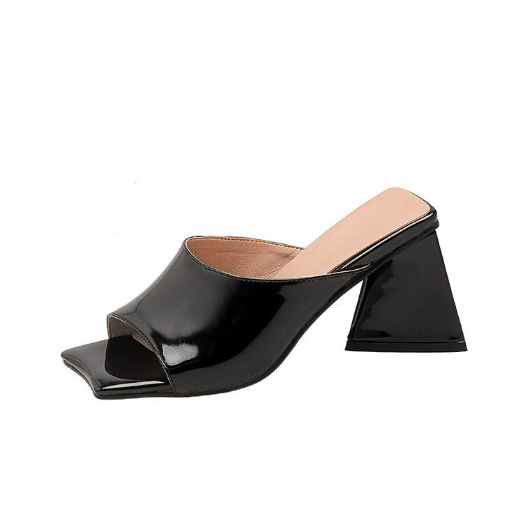 Graceful Orthopedic Sandals for Modern Look