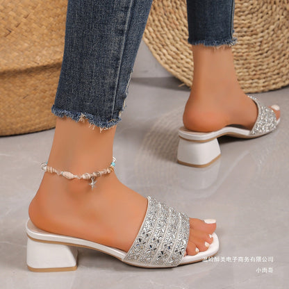 Chic Orthopedic Sandals with Unique Design
