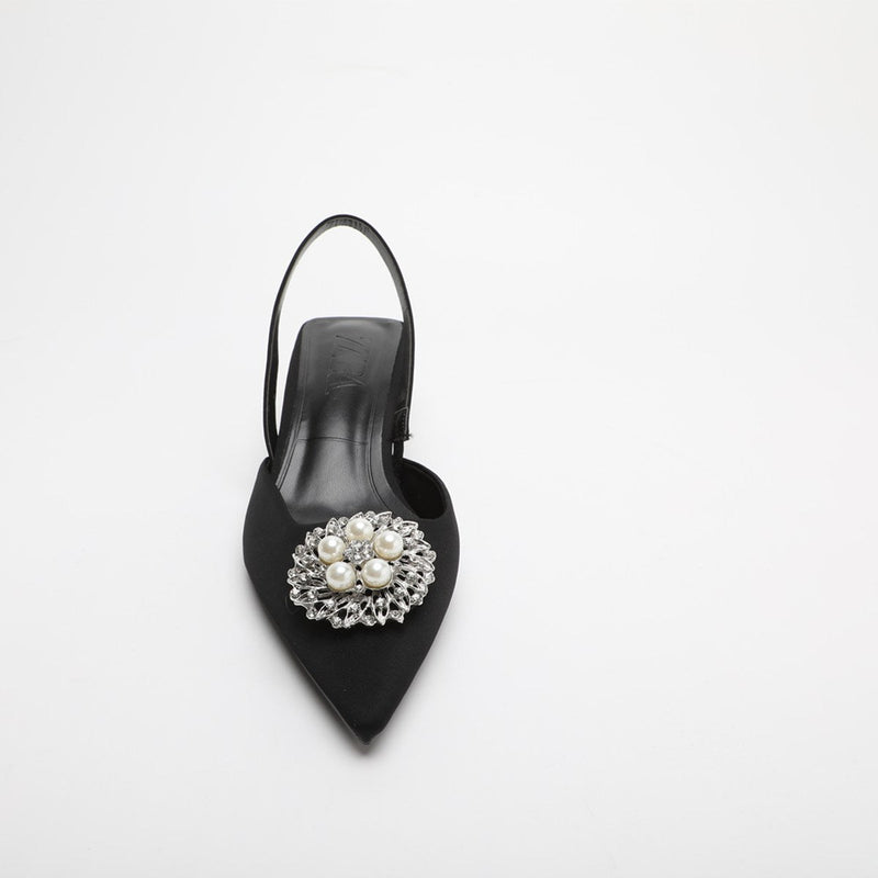 Graceful Orthopedic Sandals for Modern Look