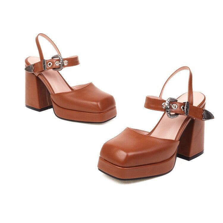 Graceful Orthopedic Sandals for Modern Look