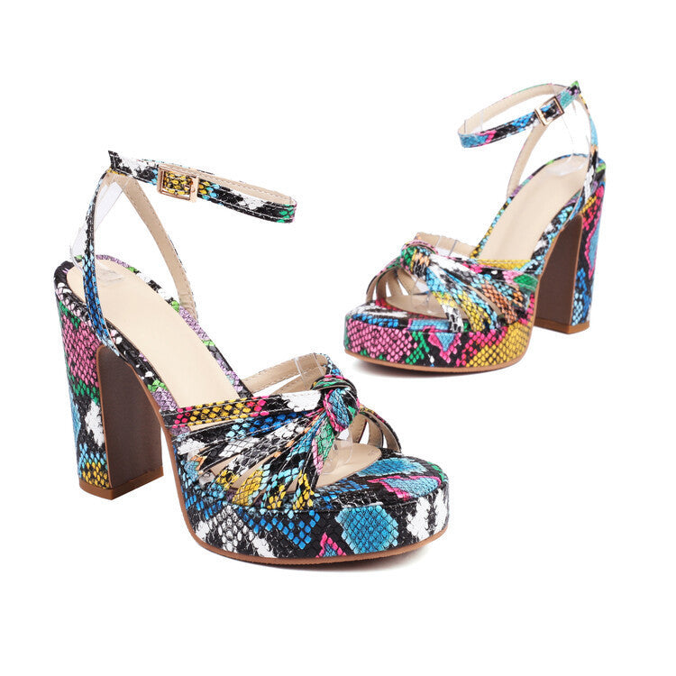 Chic Orthopedic Sandals with Unique Design