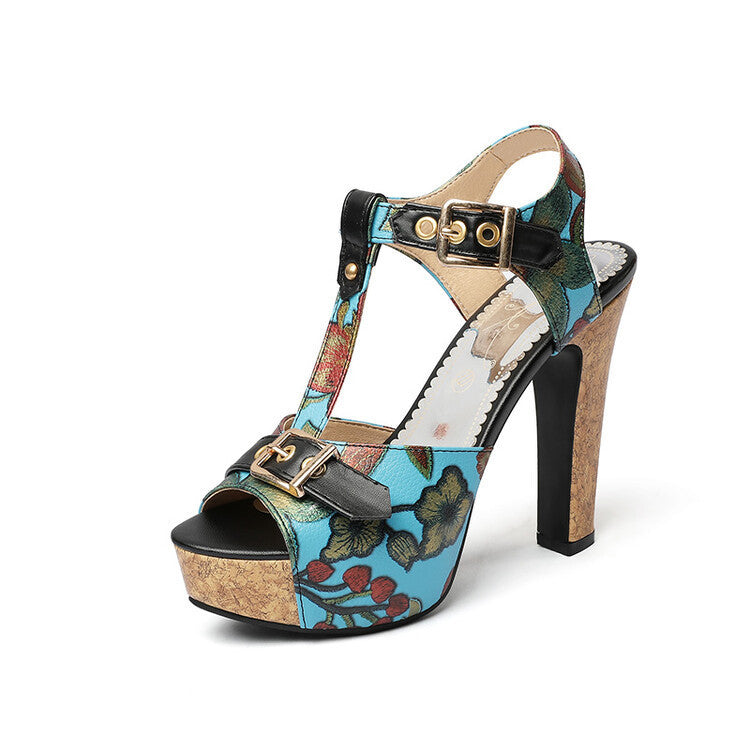 Chic Orthopedic Sandals with Unique Design