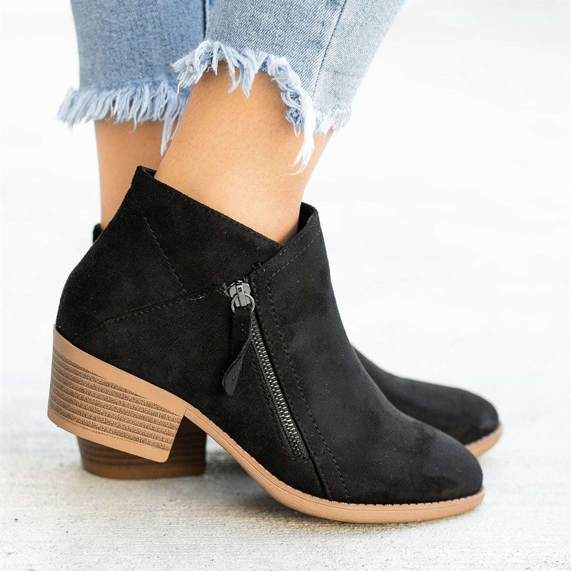 Chic Orthopedic Boots with Unique Design