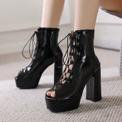 Chic Orthopedic Sandals with Unique Design
