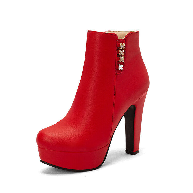 Graceful Orthopedic Boots for Modern Look