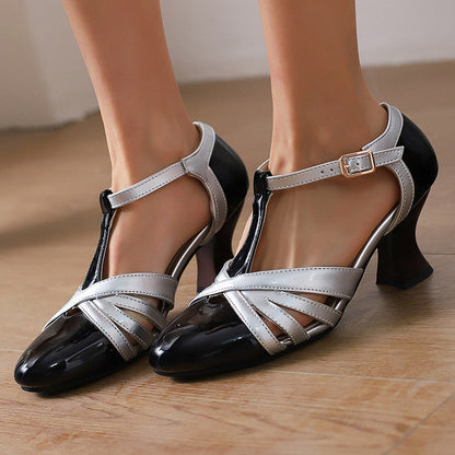 Graceful Orthopedic Sandals for Modern Look