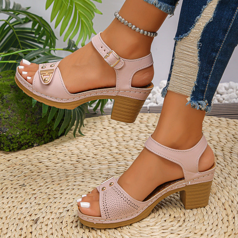 Graceful Orthopedic Sandals for Modern Look