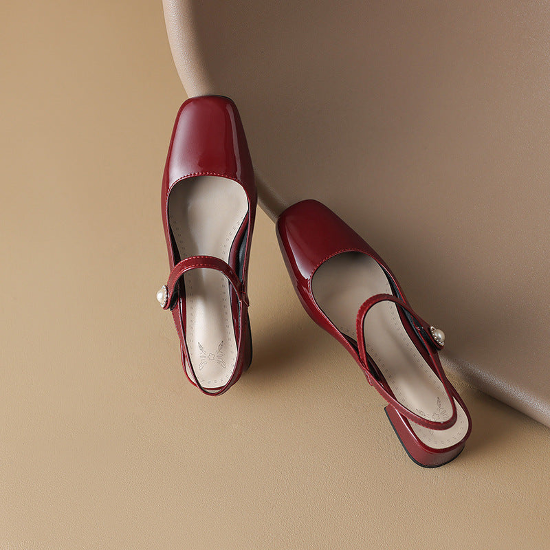 Chic Orthopedic Sandals with Unique Design