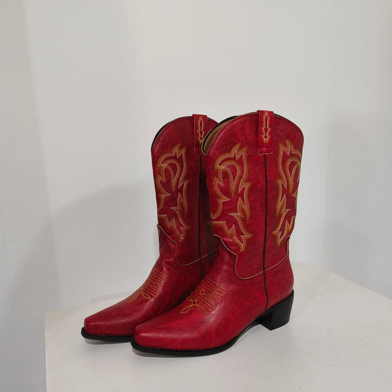 Chic Orthopedic Boots with Unique Design