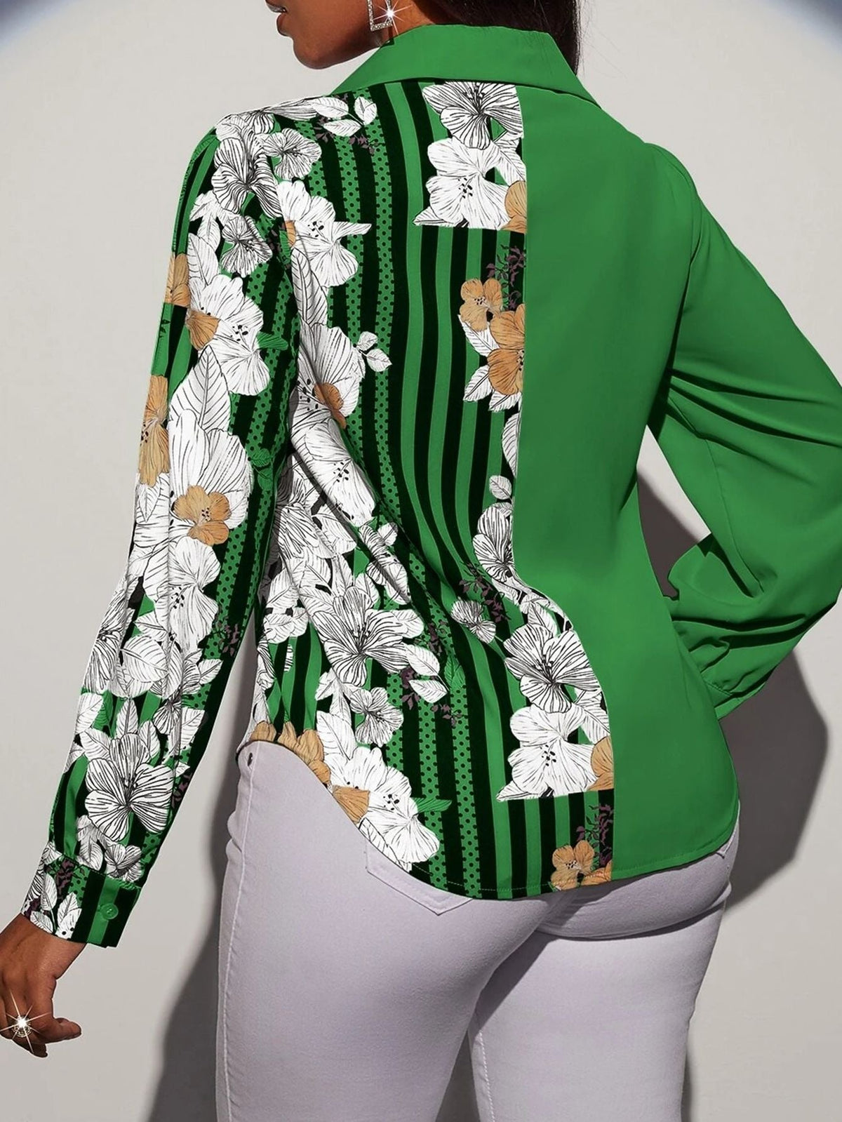 Beautifully Crafted Blouse in a Classic Style