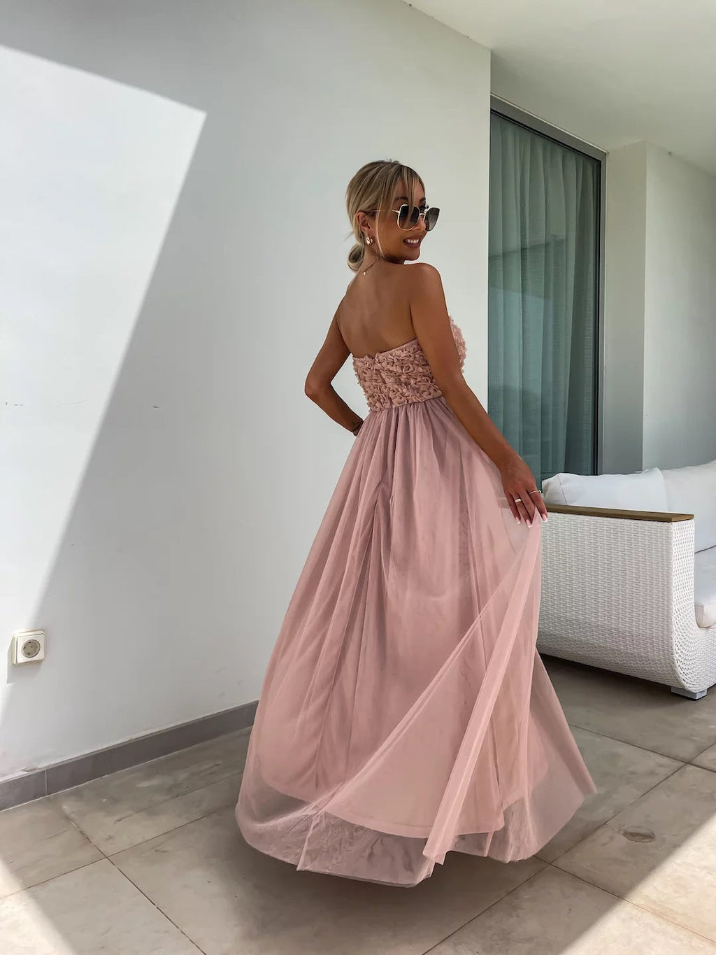 Gracefully Styled Dress for Any Occasion