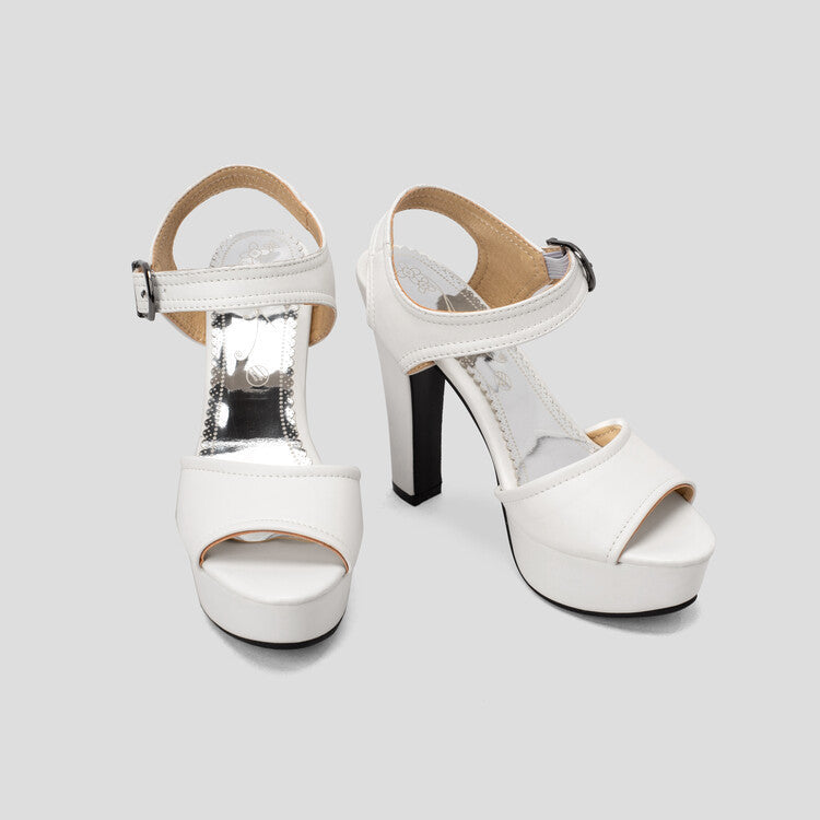 Chic Orthopedic Sandals with Unique Design