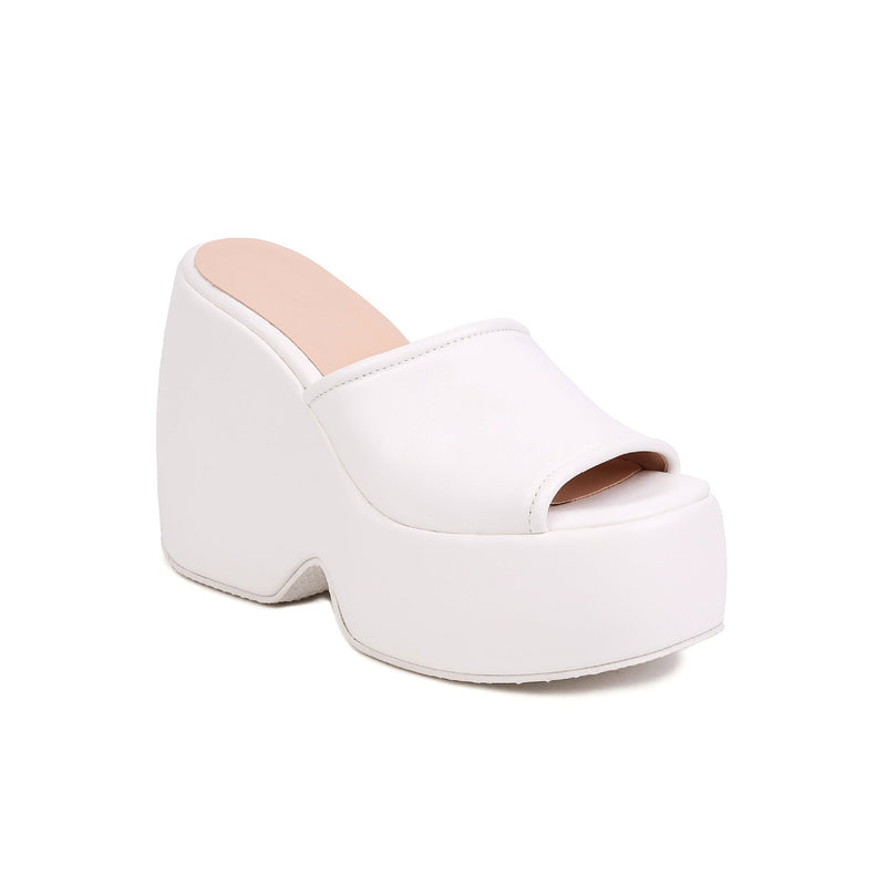 Beautifully Crafted Orthopedic Sandals