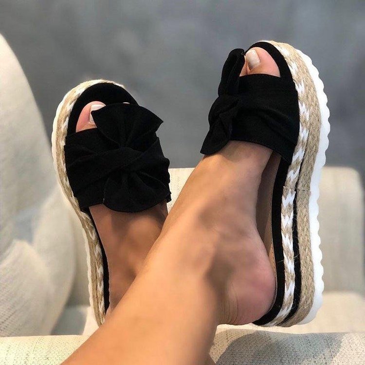Chic Orthopedic Sandals with Unique Design