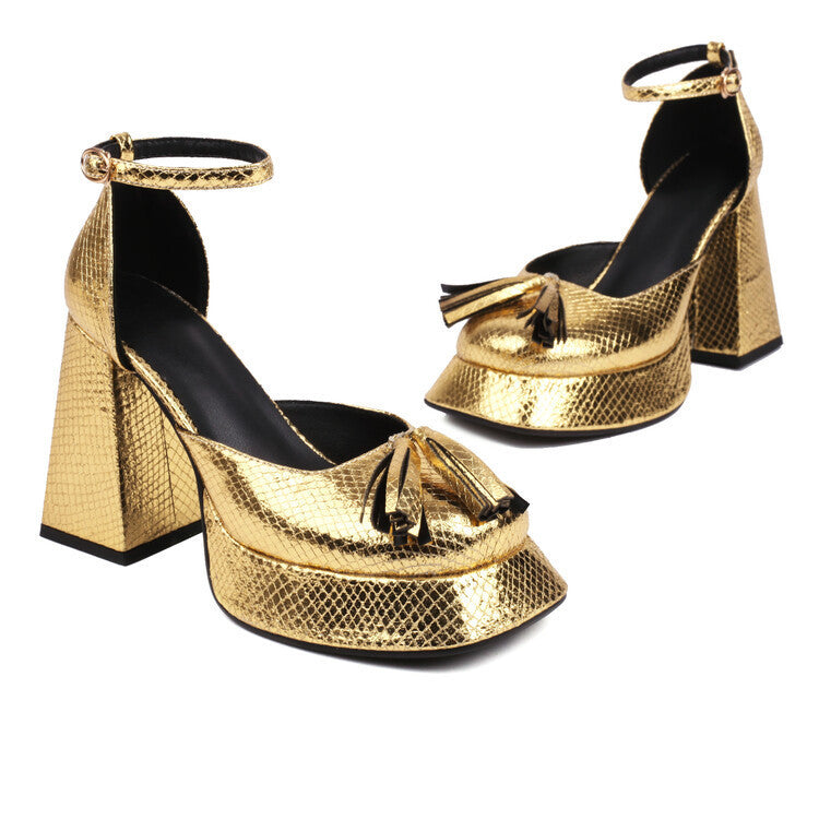 Graceful Orthopedic Sandals for Modern Look