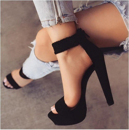 Chic Orthopedic Sandals with Unique Design