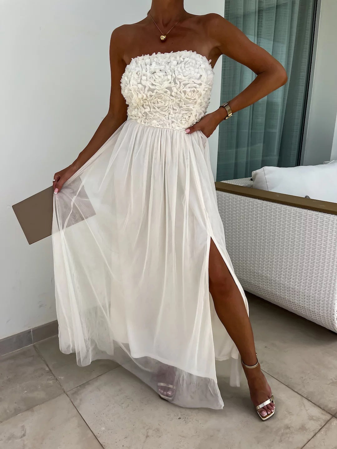 Classic Vintage Dress with a Flattering Fit