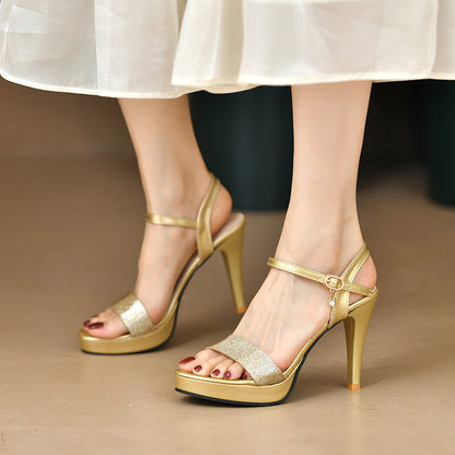 Chic Orthopedic Sandals with Unique Design