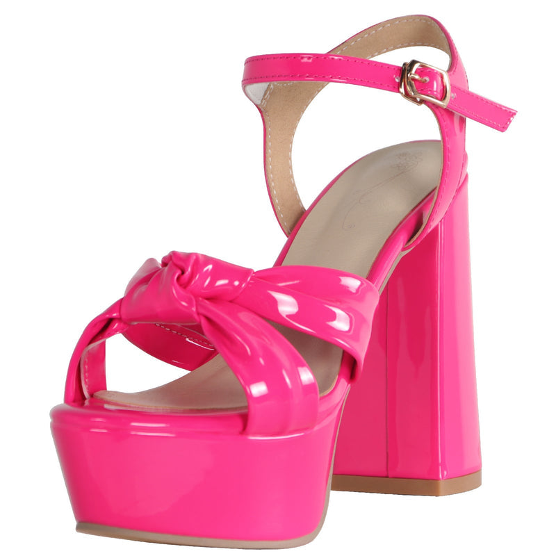 Graceful Orthopedic Sandals for Modern Look