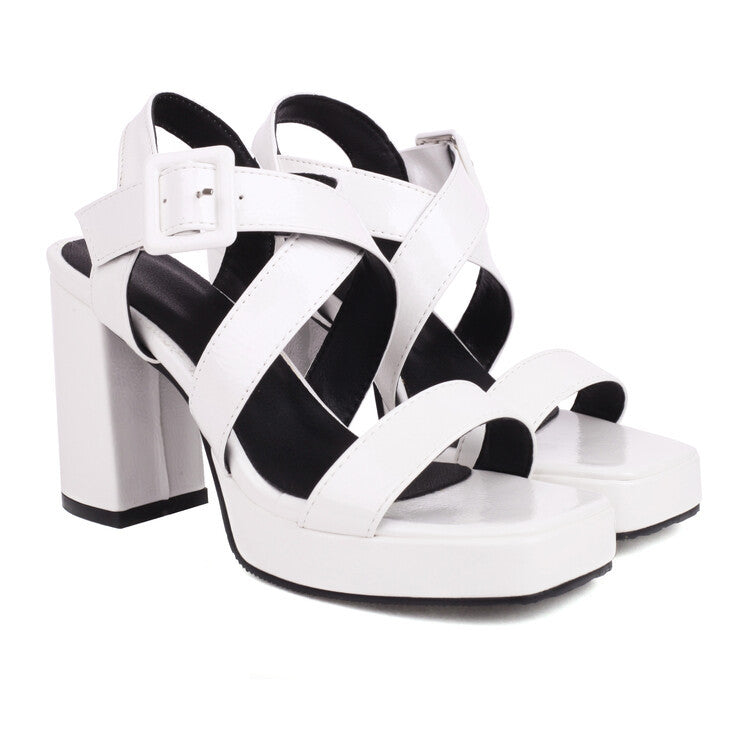 Graceful Orthopedic Sandals for Modern Look