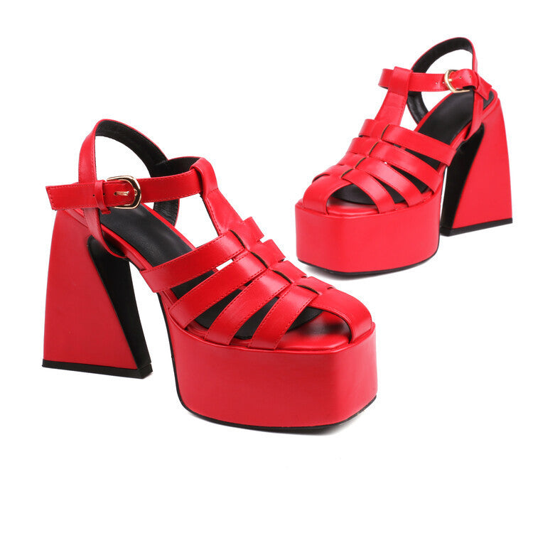 Graceful Orthopedic Sandals for Modern Look